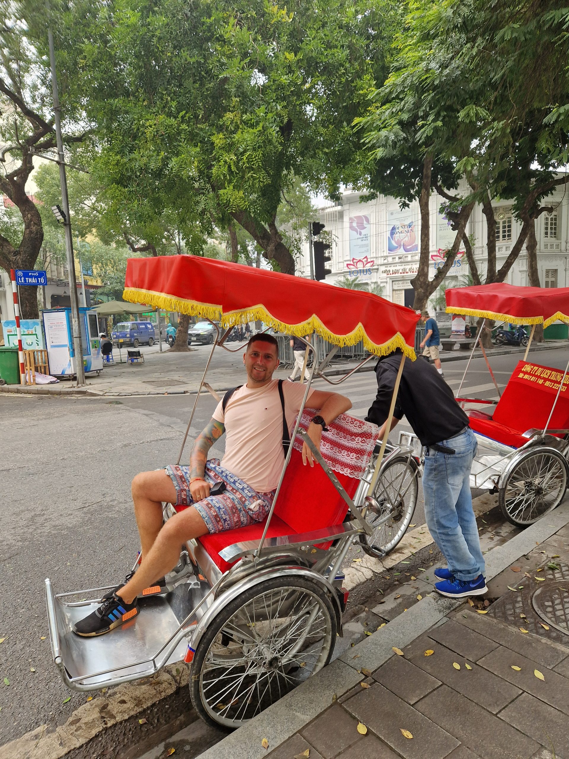 Hanoi - co zobaczyć w stolicy Wietnamu i jak zwiedzić Ha Long Bay?